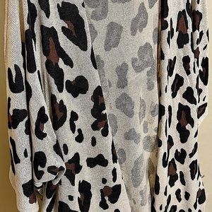 WOMENS CHEETAH KIMONO STYLE SWEATER